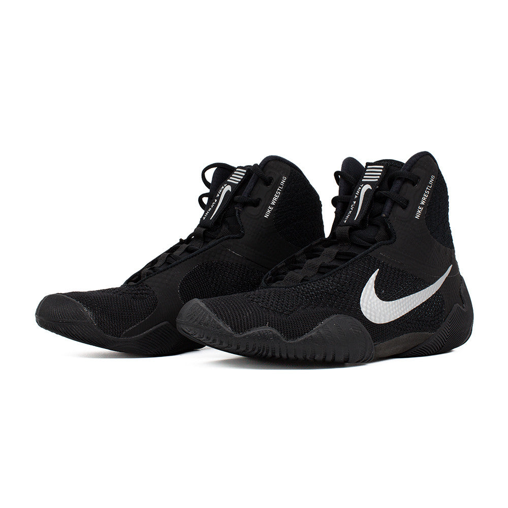 Nike Tawa, Negro