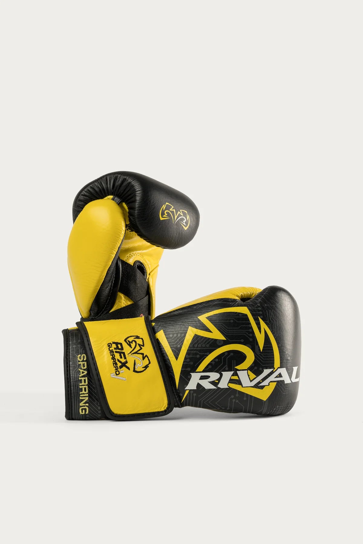 Guantes Rival RFX-Guerrero P4P Velcro, Negro/Amarillo