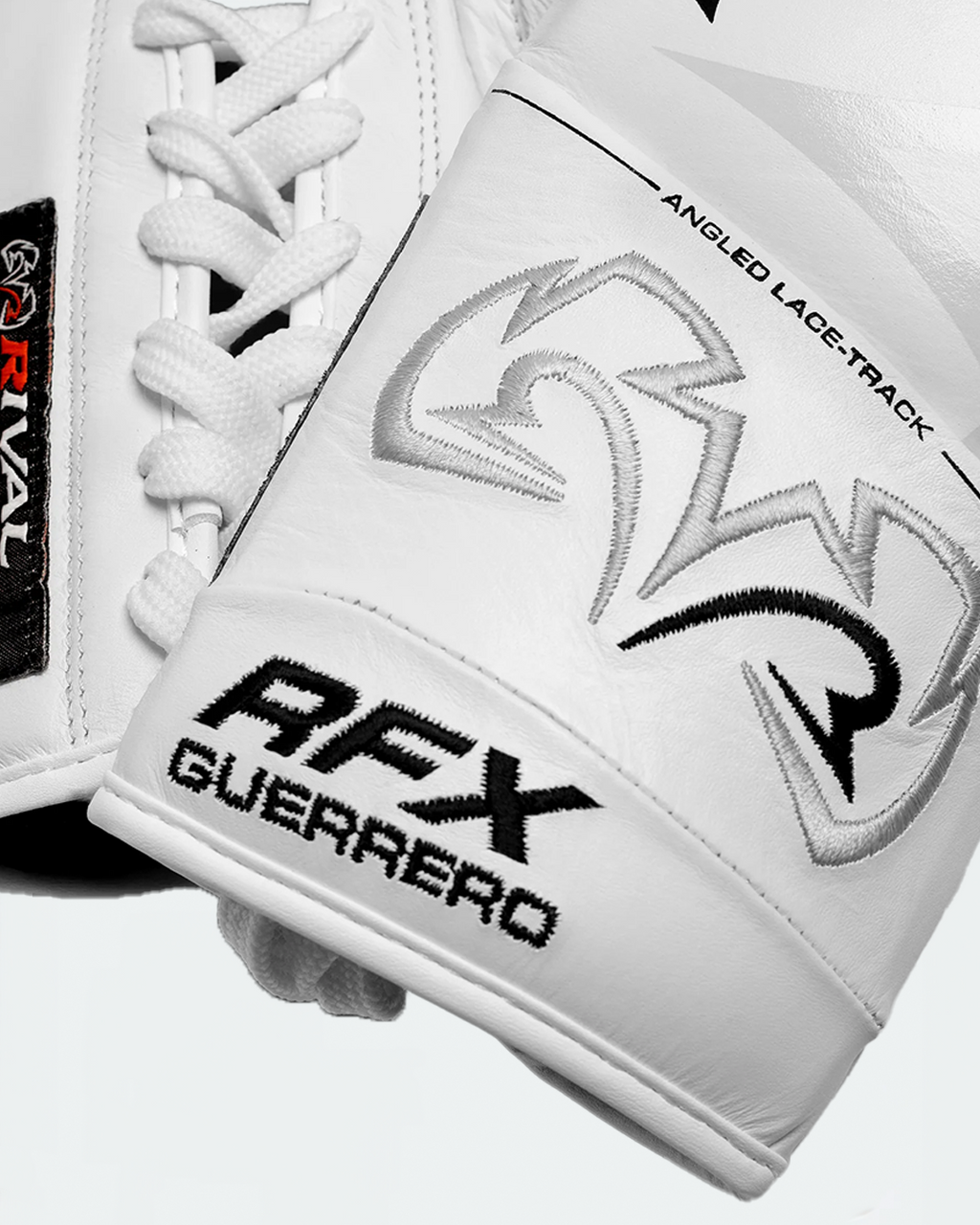 Guantes PRO de pelea Rival RFX-Guerrero, Blanco